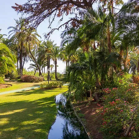 Frontline Beach With Amazing Sea Views Apartment